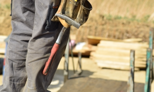 Do you need someone to help with carpentry? Hire a handyman in Kanata, Ontario today.